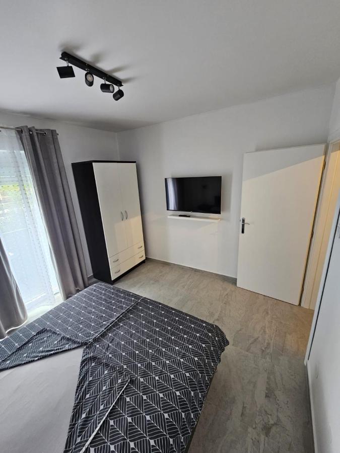 וודיצה Apartments Miriam Srima מראה חיצוני תמונה