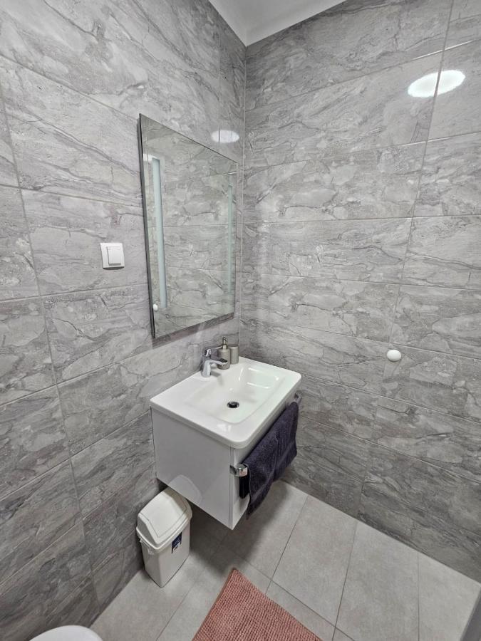 וודיצה Apartments Miriam Srima מראה חיצוני תמונה