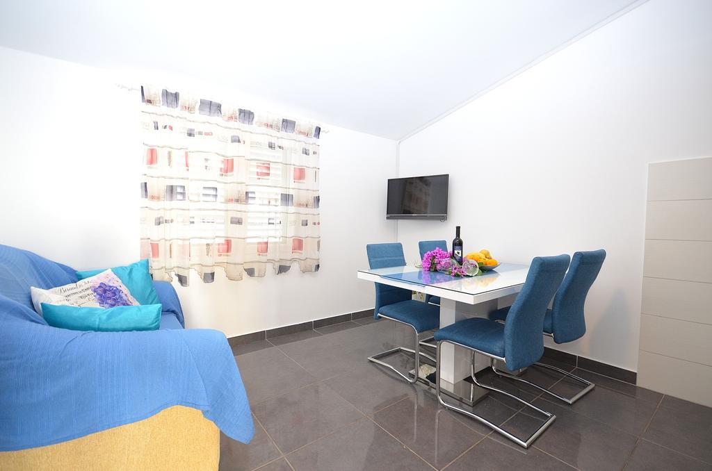 וודיצה Apartments Miriam Srima מראה חיצוני תמונה