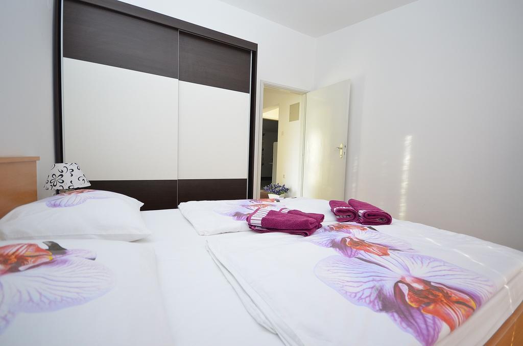 וודיצה Apartments Miriam Srima מראה חיצוני תמונה