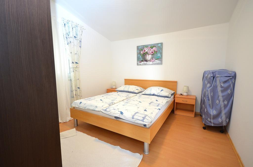 וודיצה Apartments Miriam Srima מראה חיצוני תמונה