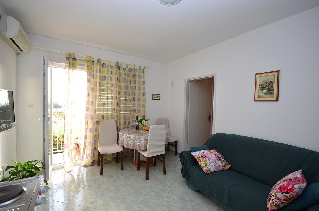 וודיצה Apartments Miriam Srima מראה חיצוני תמונה